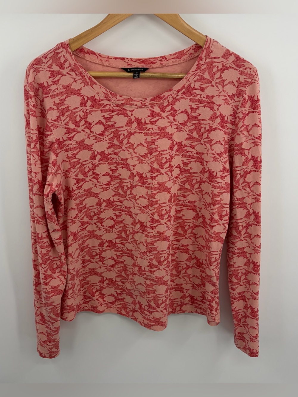 J. Peterman crewneck floral long sleeve pink red top womens M mature lightweight